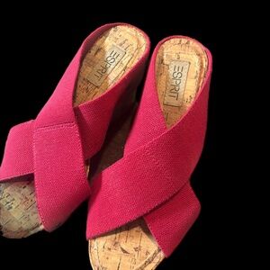 Women’s pink wedge shoes